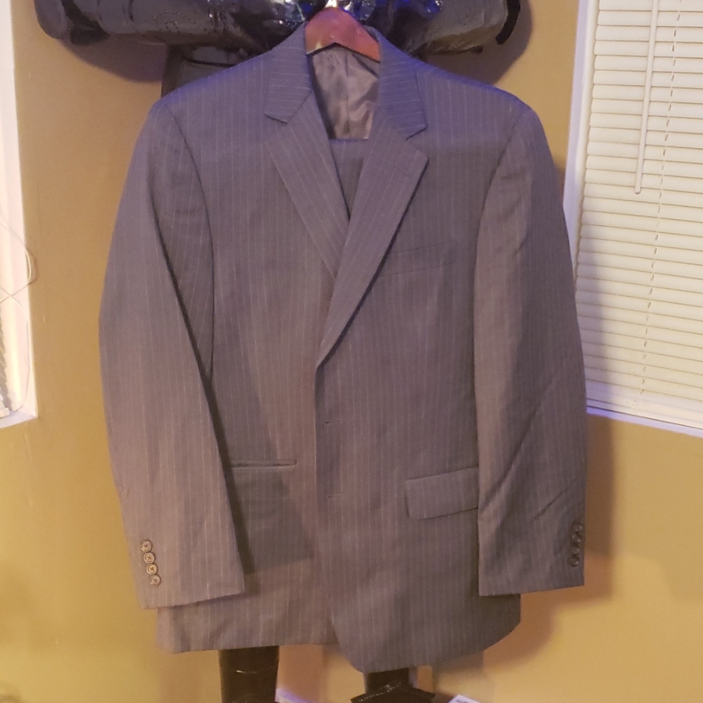 Mens 40R Macy's Ralph Lauren Grey plaid Suit LN